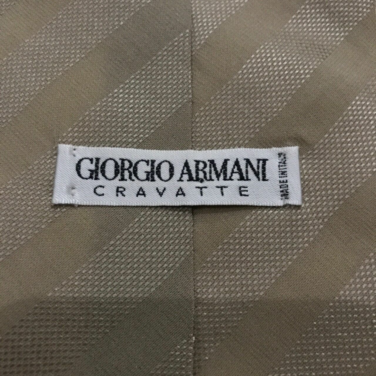 Giorgio Armani Gold & Cream Dasi