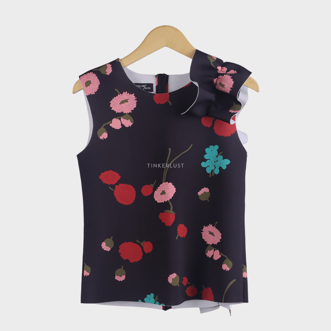 Hunting Fields Black Floral Sleeveless