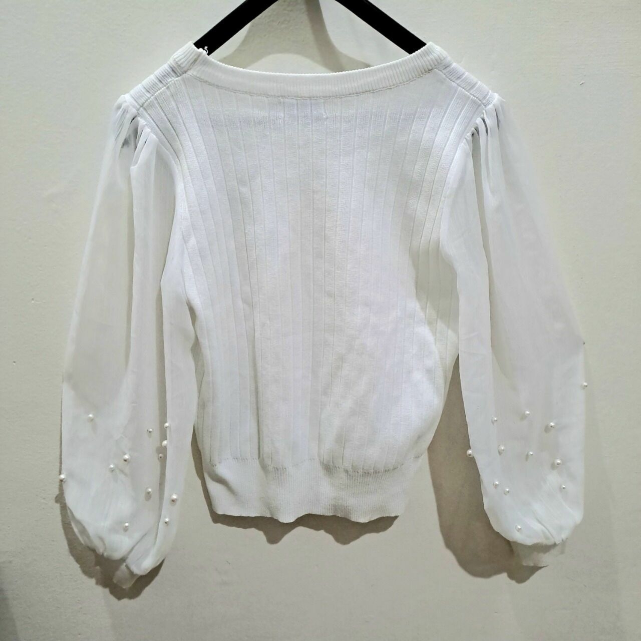 New. Valley Girl Knit Pearly Puffy Sleeves Blouse