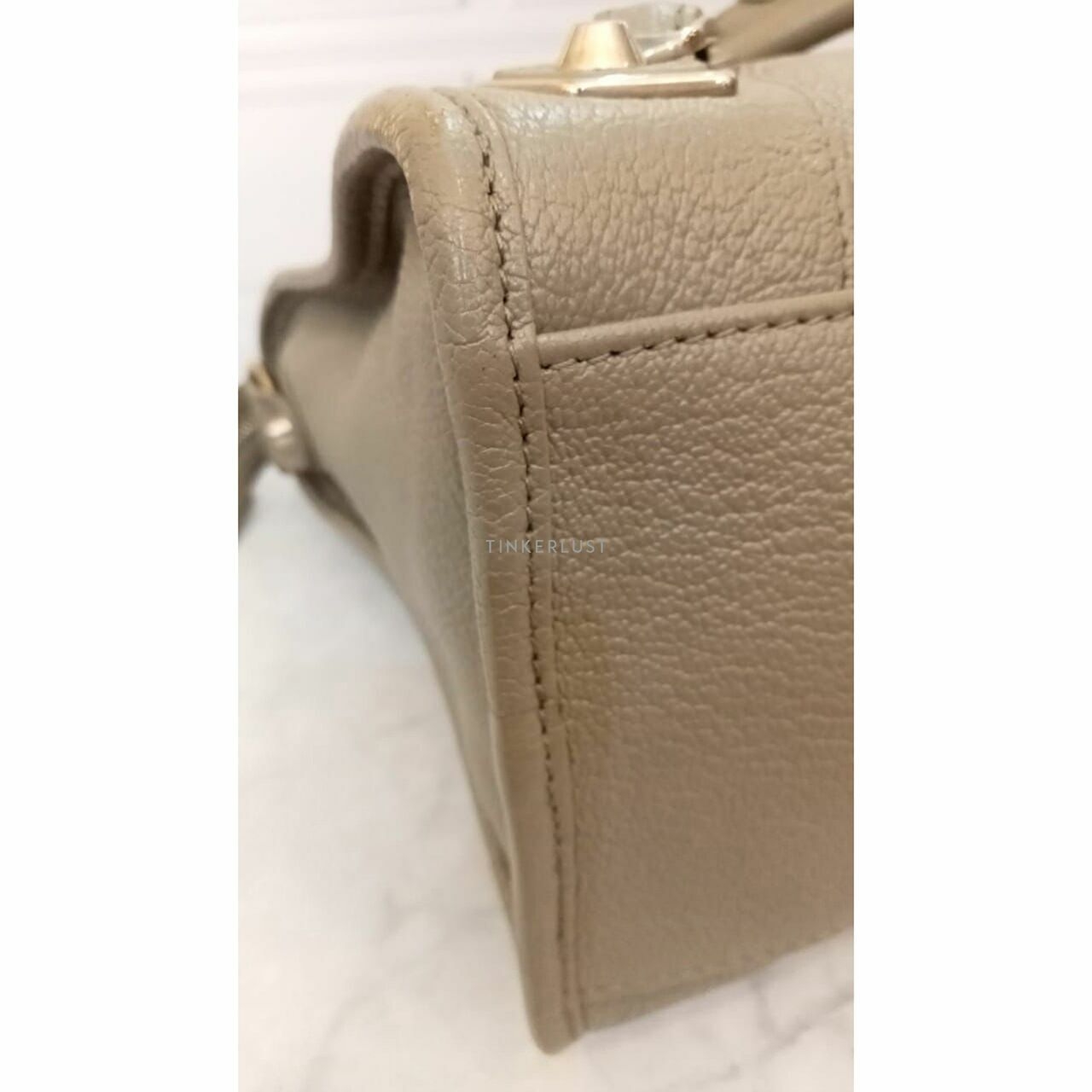 Balenciaga Reguler City Edge 2022 Griss GHW Satchel Bag