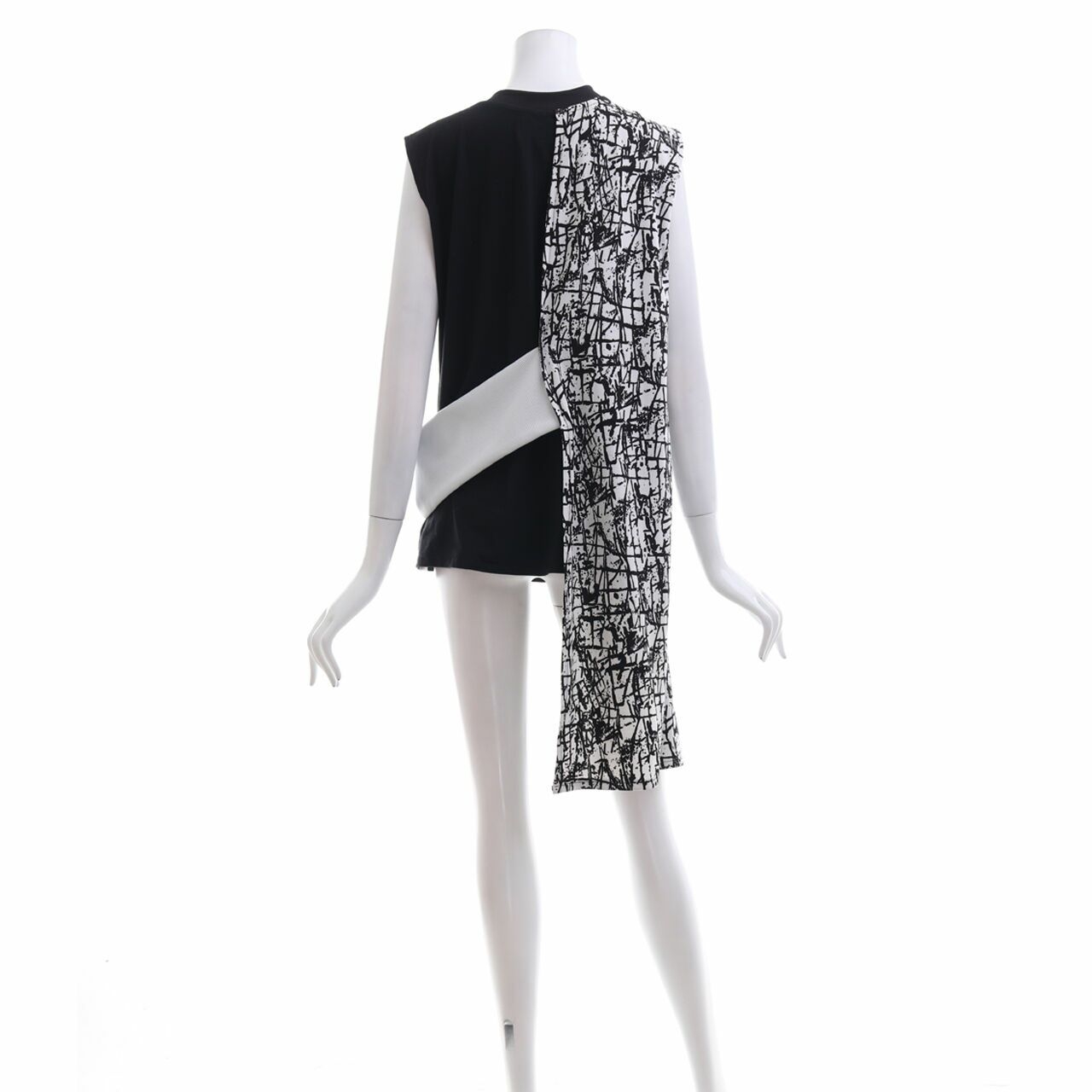 Private Collection Black & White Sleeveless