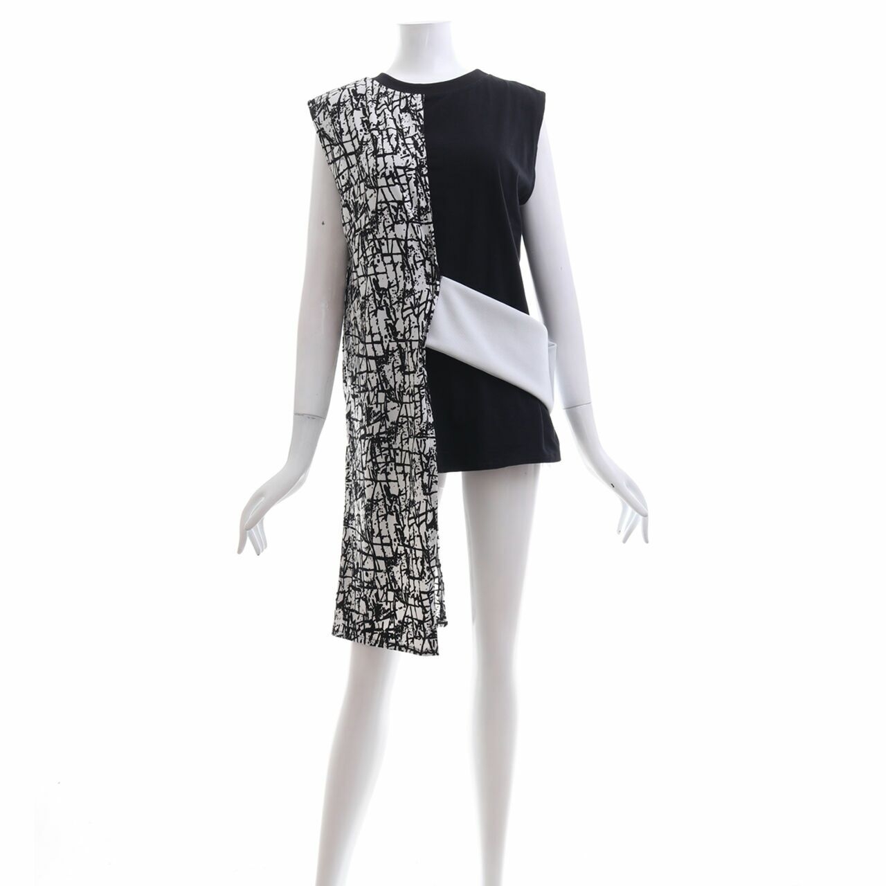 Private Collection Black & White Sleeveless