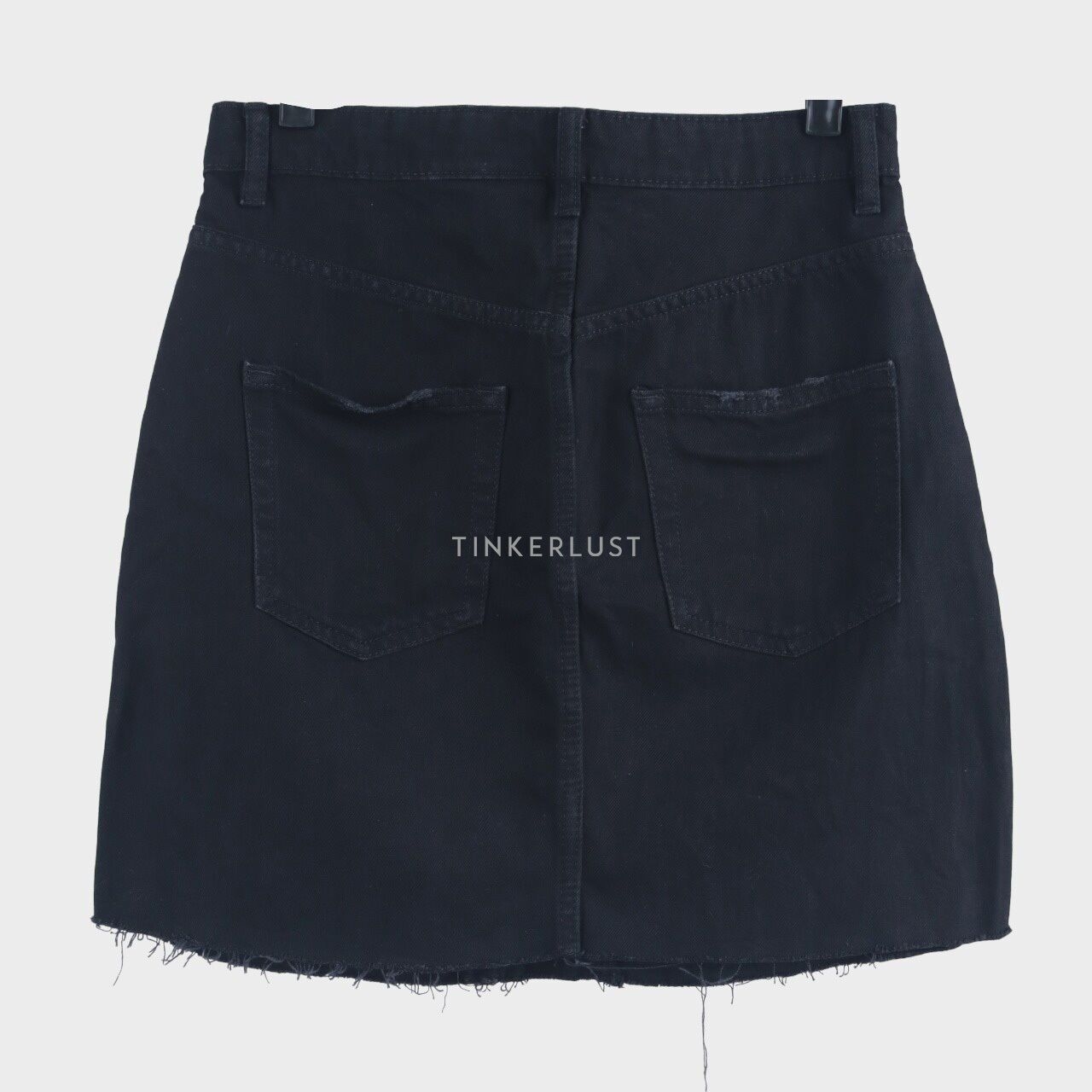 H&M Black Unfinished Mini Skirt