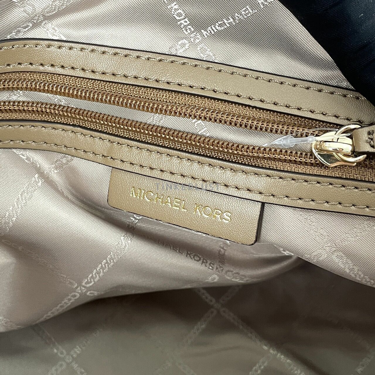 Michael Kors 30F1GTTT8B Jet Set Top Zip Tote Hush