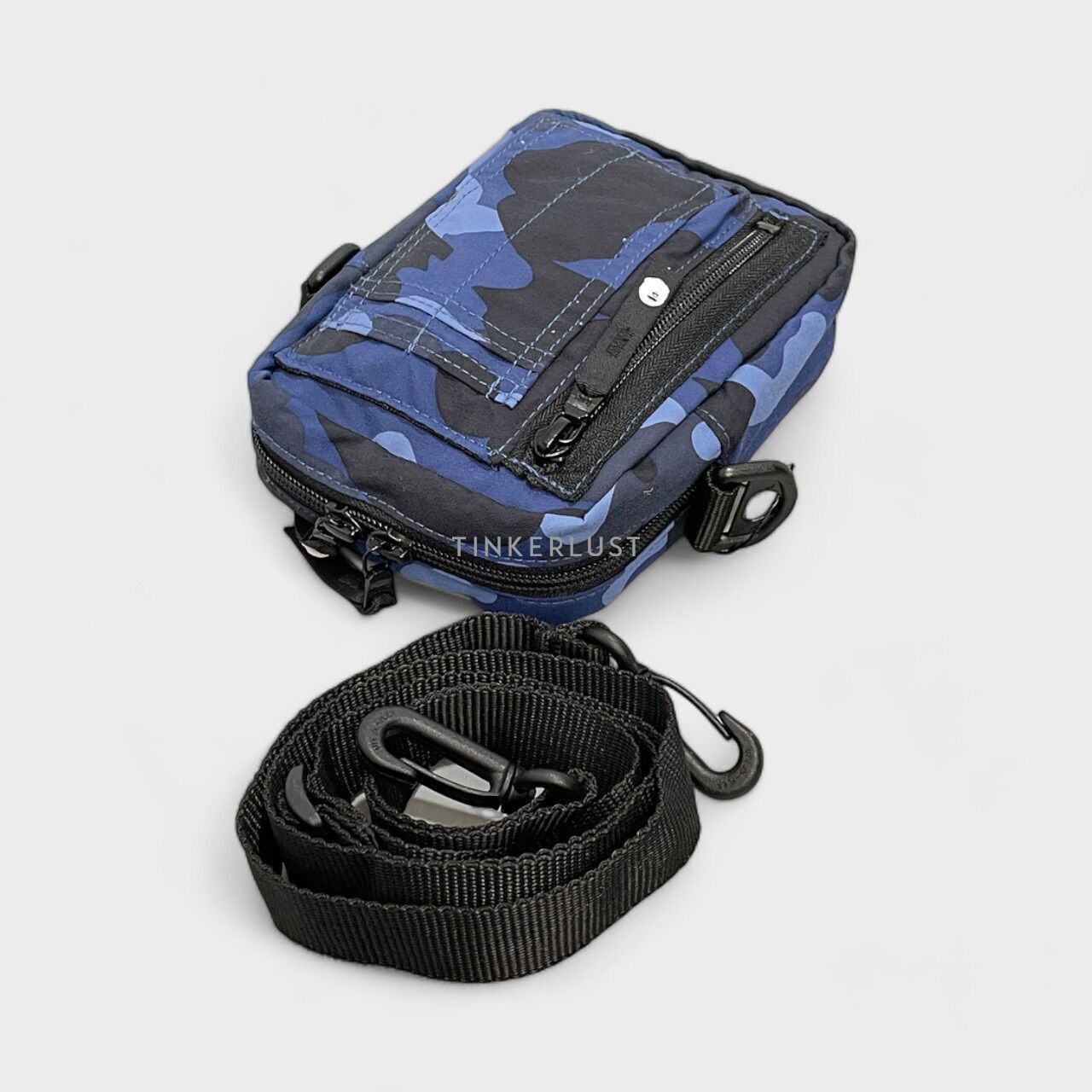 A Bathing Ape Color Camo Reflector Mini Navy Sling Bag