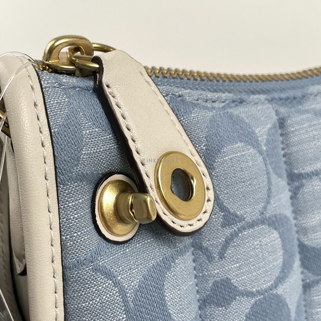 Coach C5016 Light Washed Denim Chalk Swinger 20 In Signature Chambray With Quilting Handbag