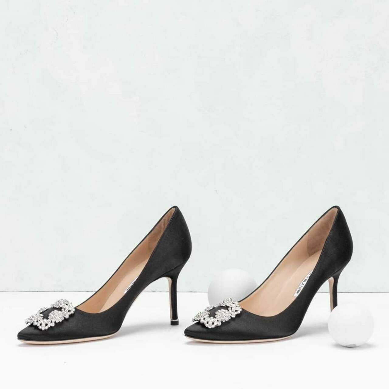 Manolo Blahnik Hangisi 90 Satin Pumps With CLC Crystal Buckle Black