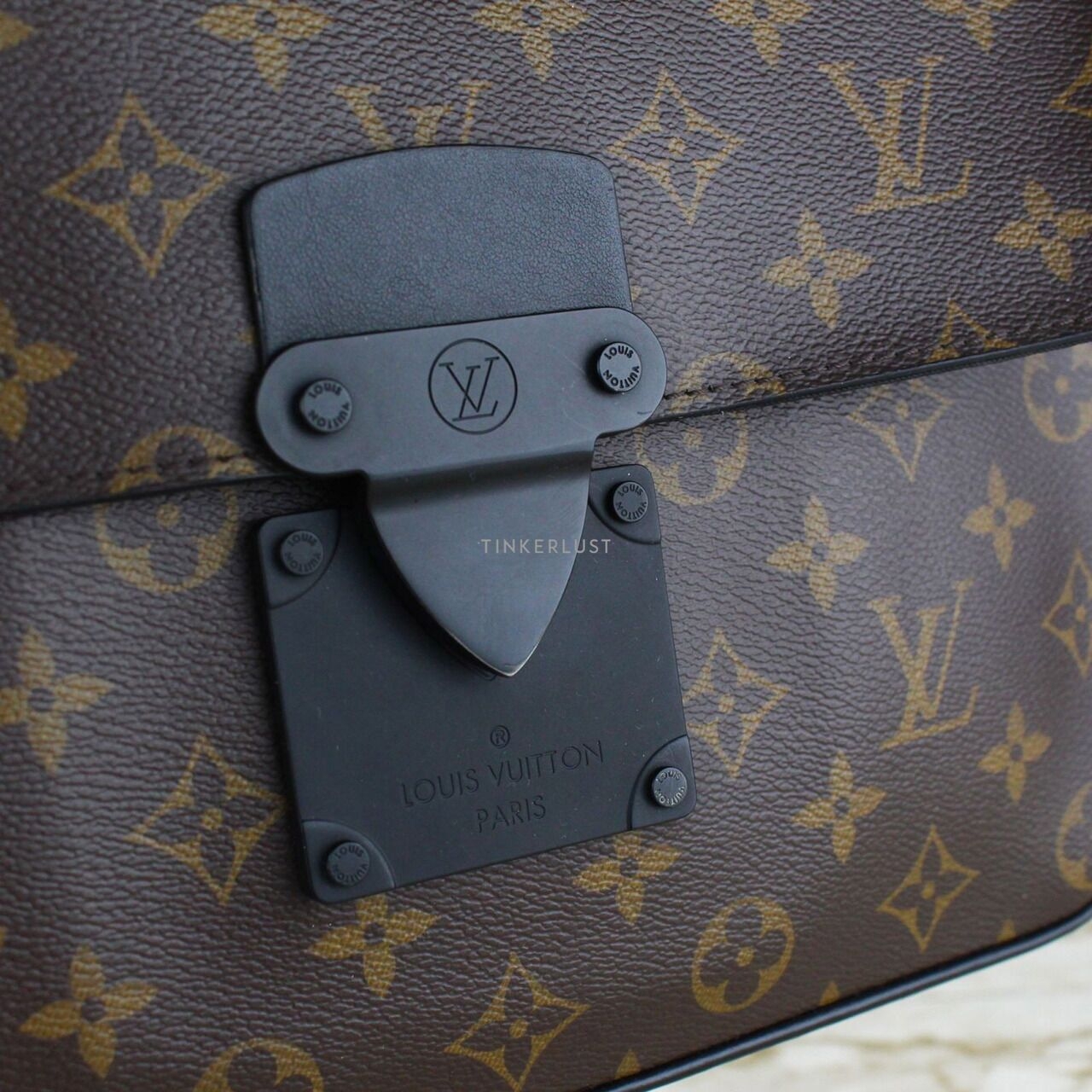 Louis Vuitton Slock A4 Brown Monogram Canvas Clutch