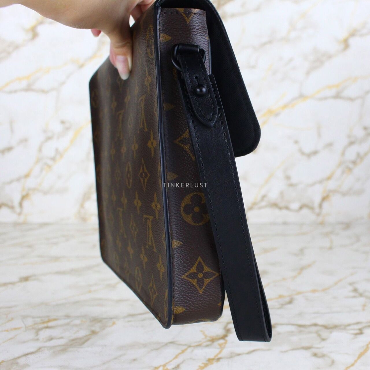 Louis Vuitton Slock A4 Brown Monogram Canvas Clutch