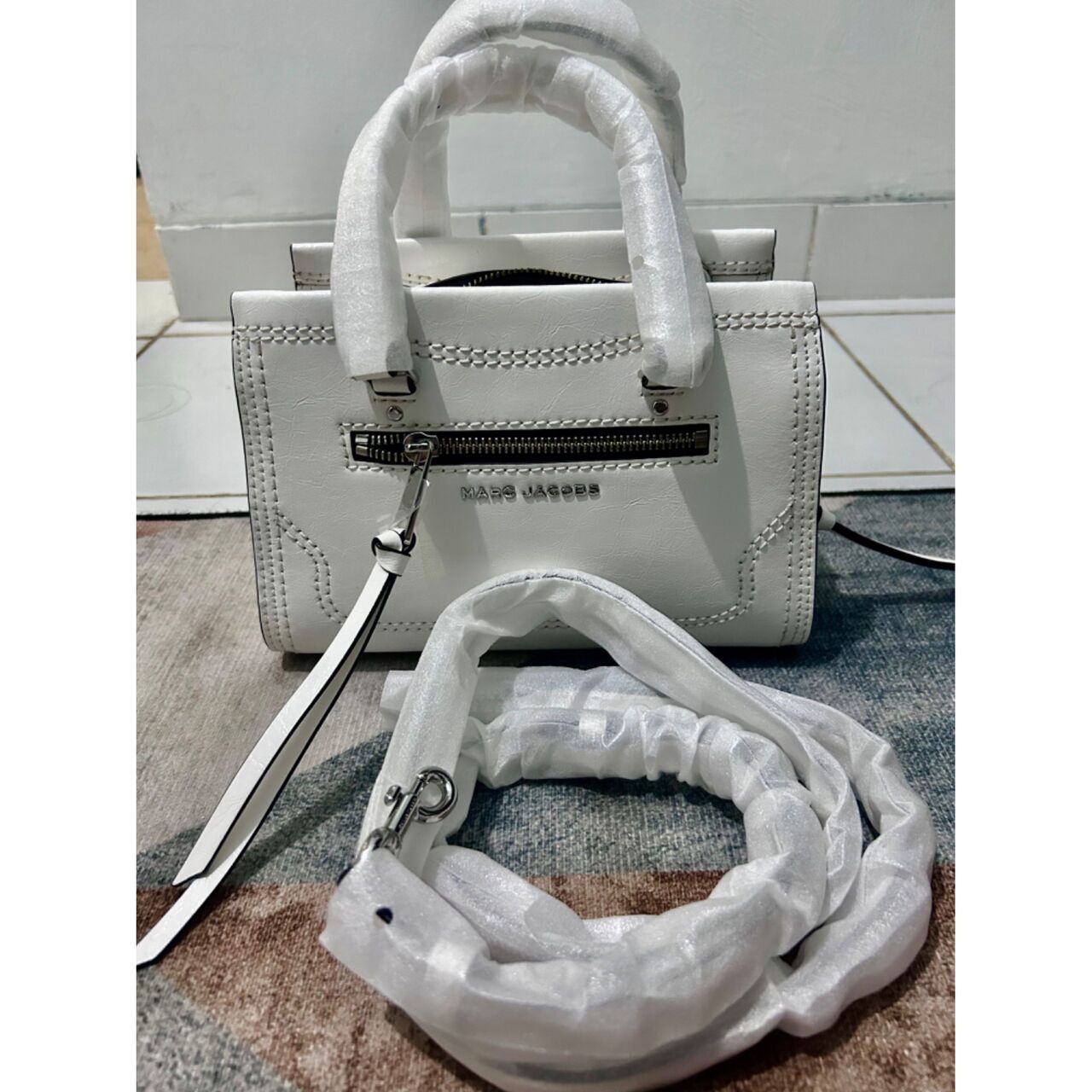 Marc Jacobs White Sling Bag