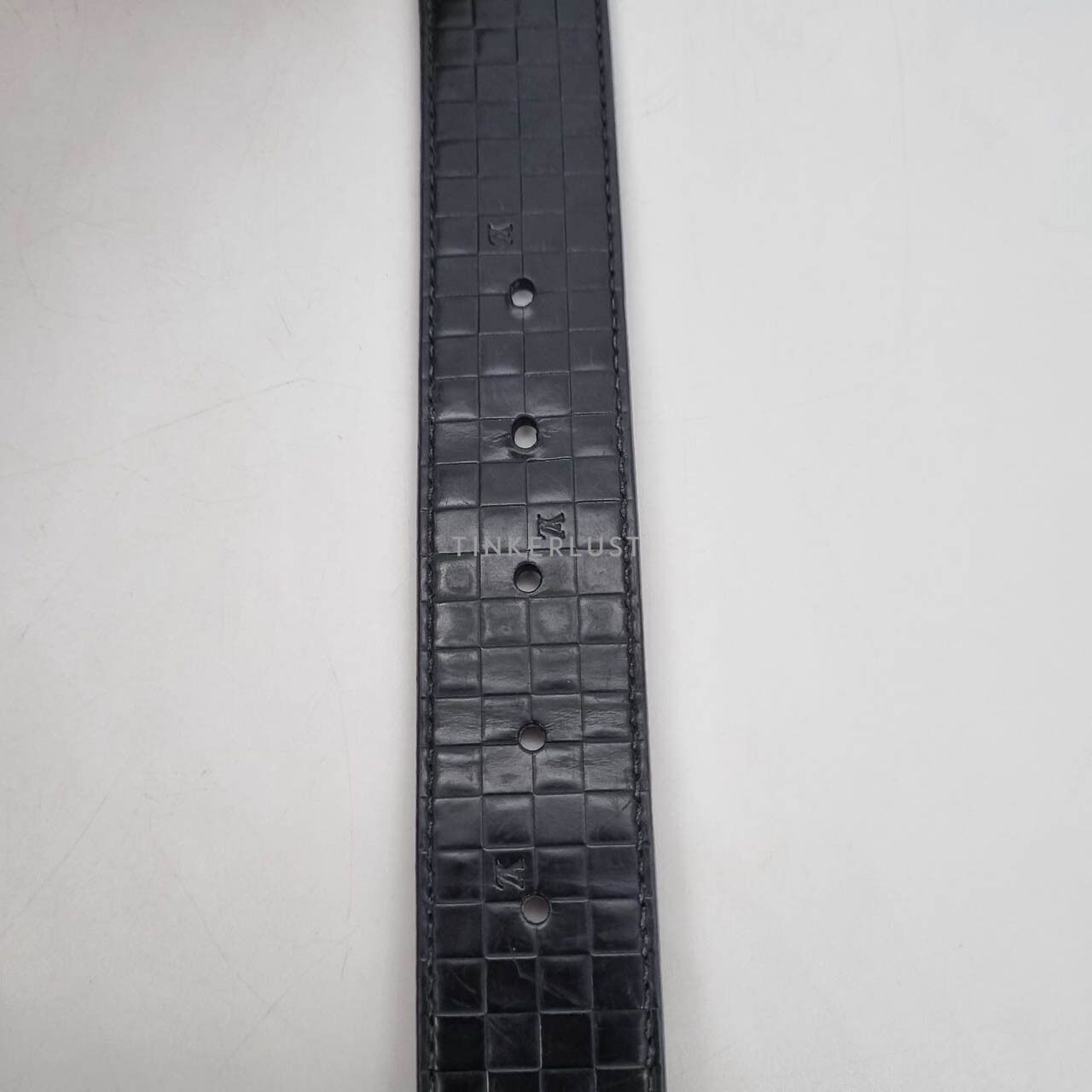 Louis Vuitton M6820 Avantour Black 2010 Belt