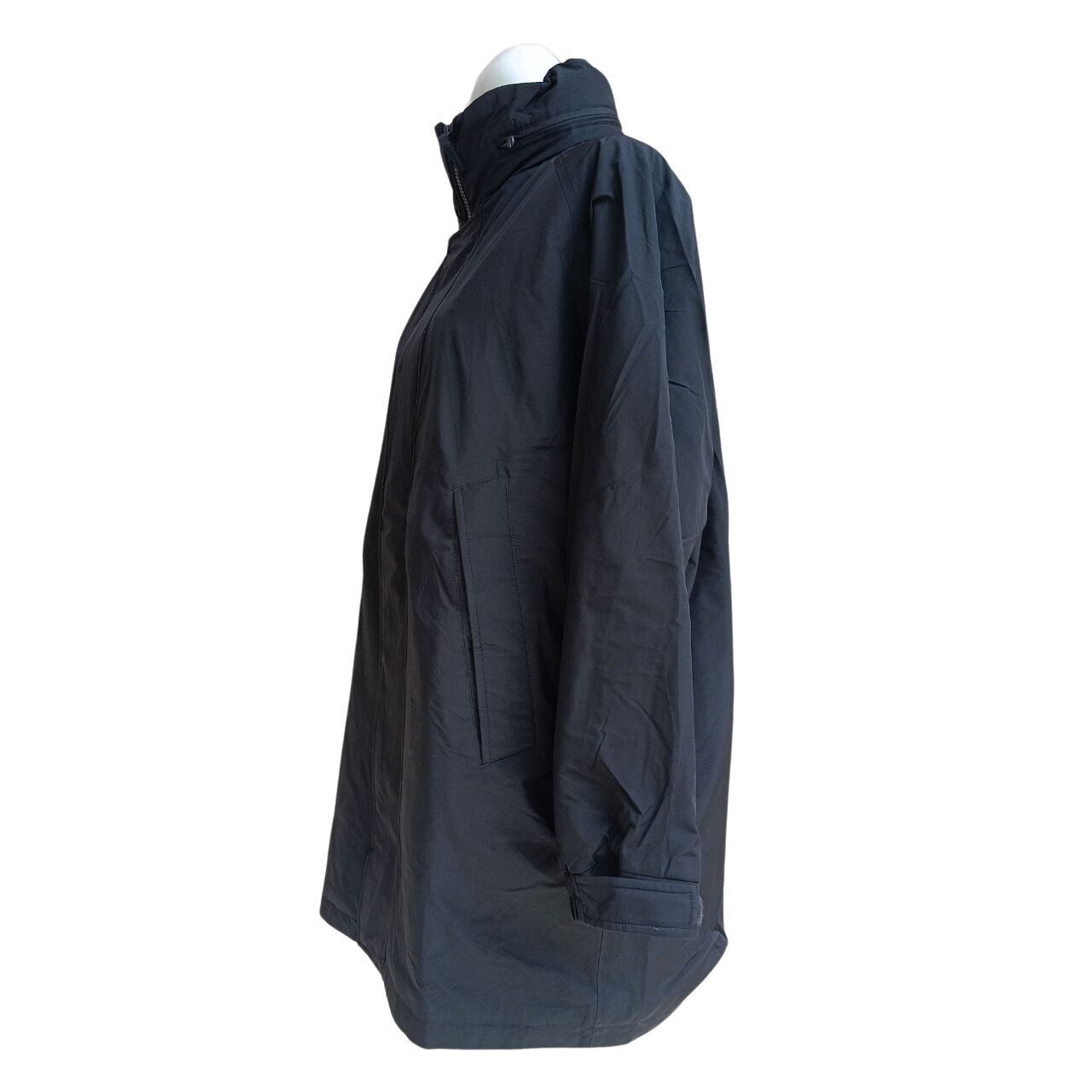 UNIQLO Black Mantel Padded Windproof