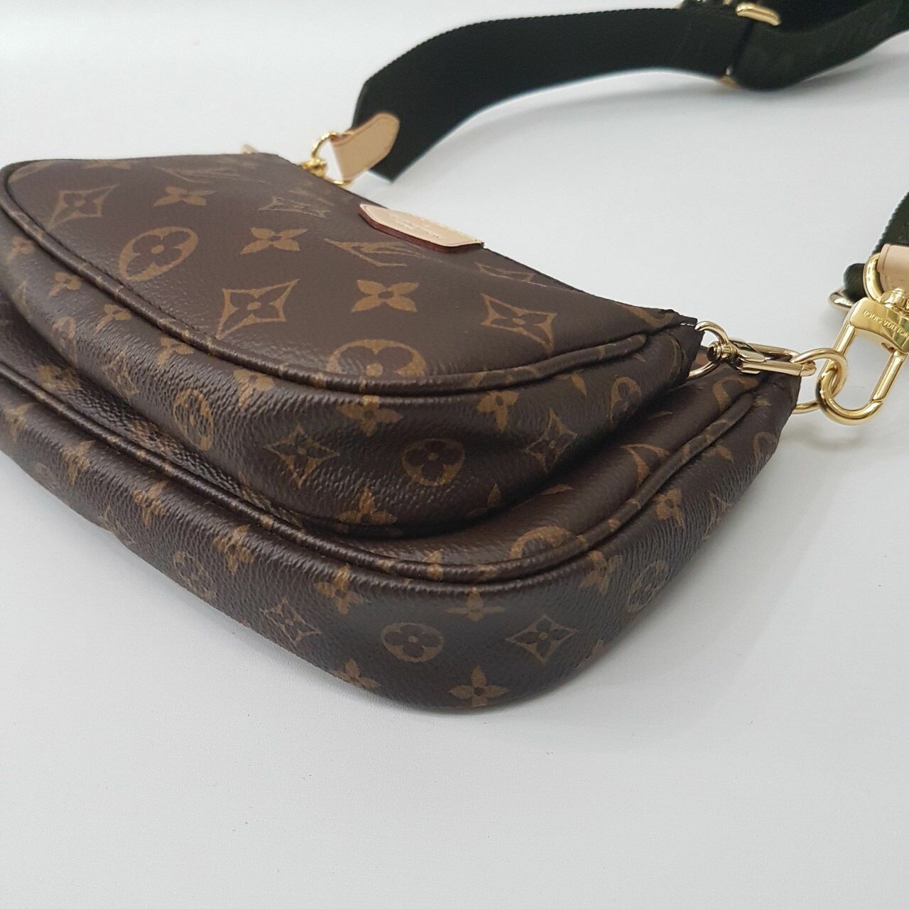 LOUIS VUITTON Multi Pochette Khaki Satchel Bag