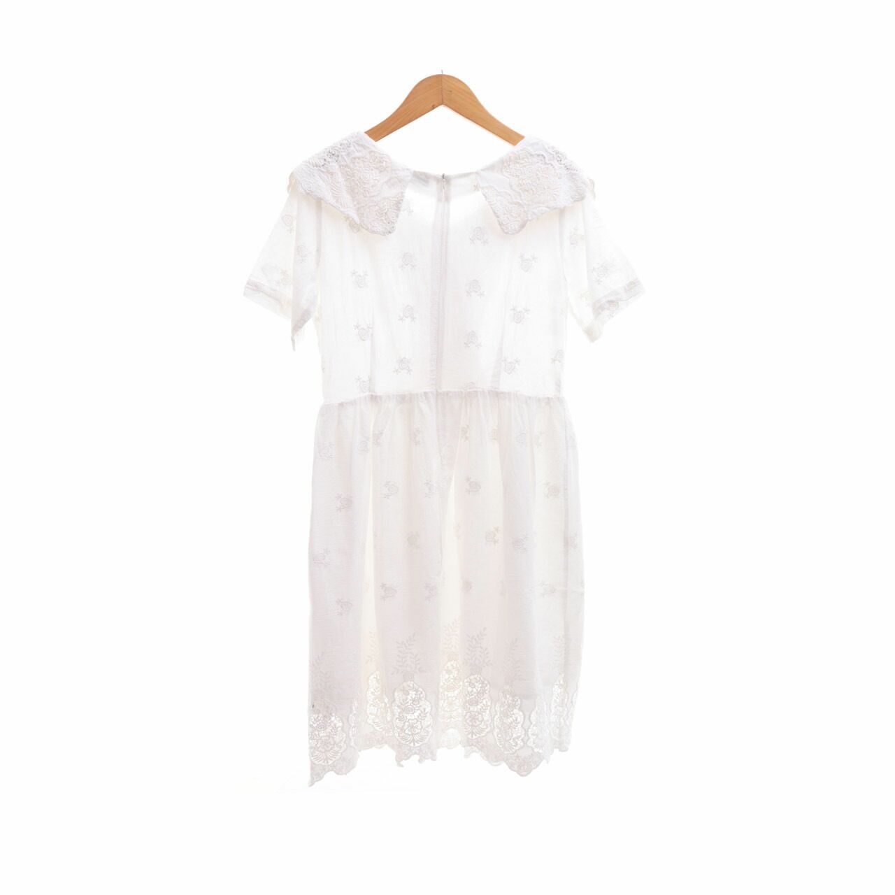 Label Eight White Lace Midi Dress