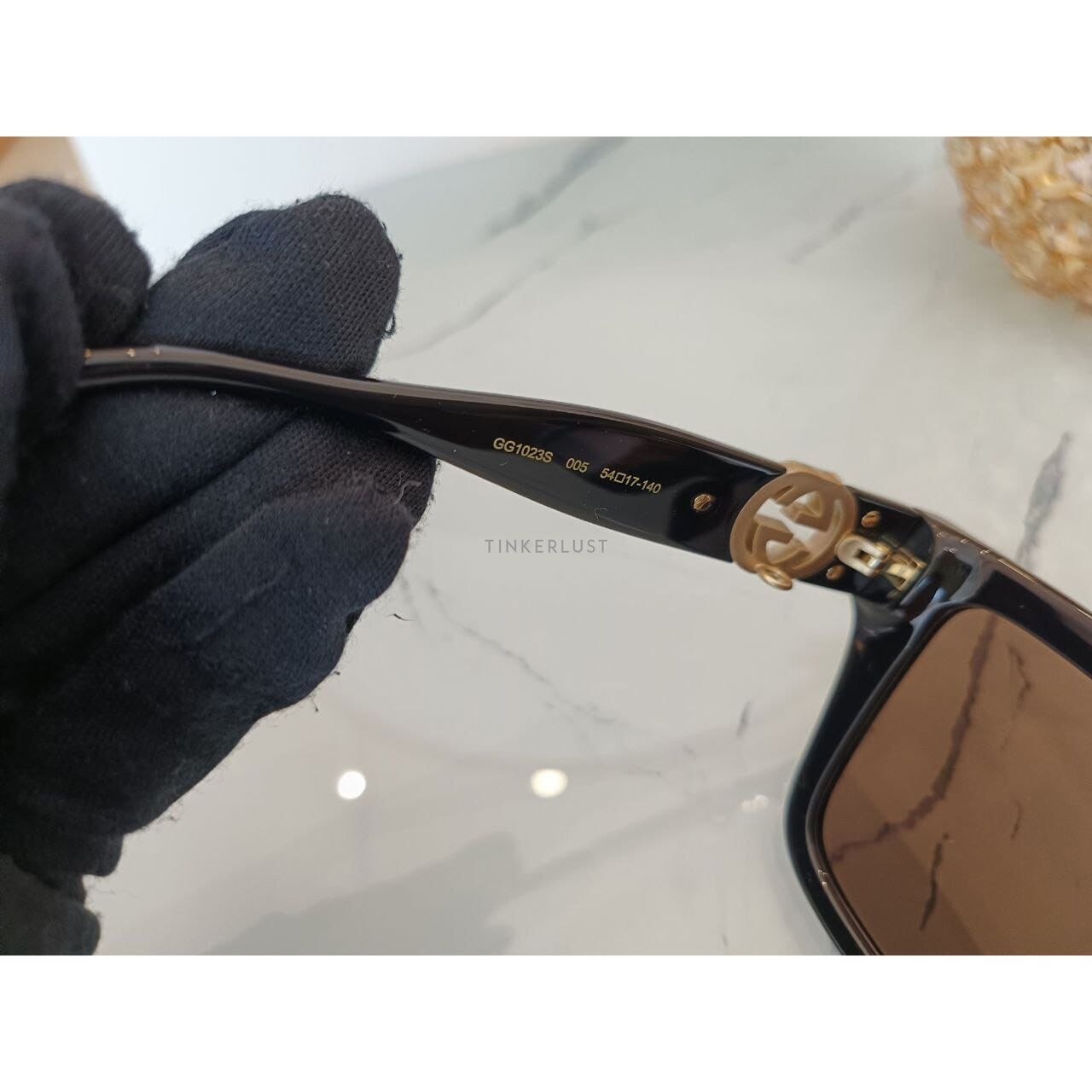 Gucci Black With Removeable Strap Chain Sunglasses 