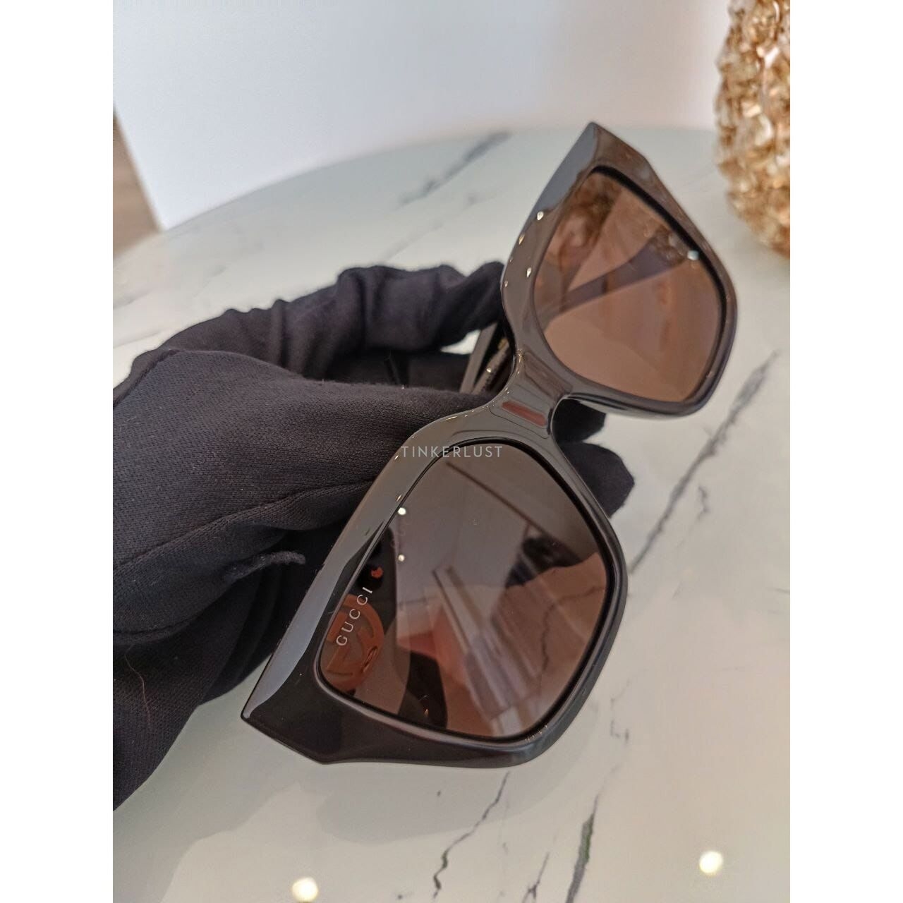 Gucci Black With Removeable Strap Chain Sunglasses 