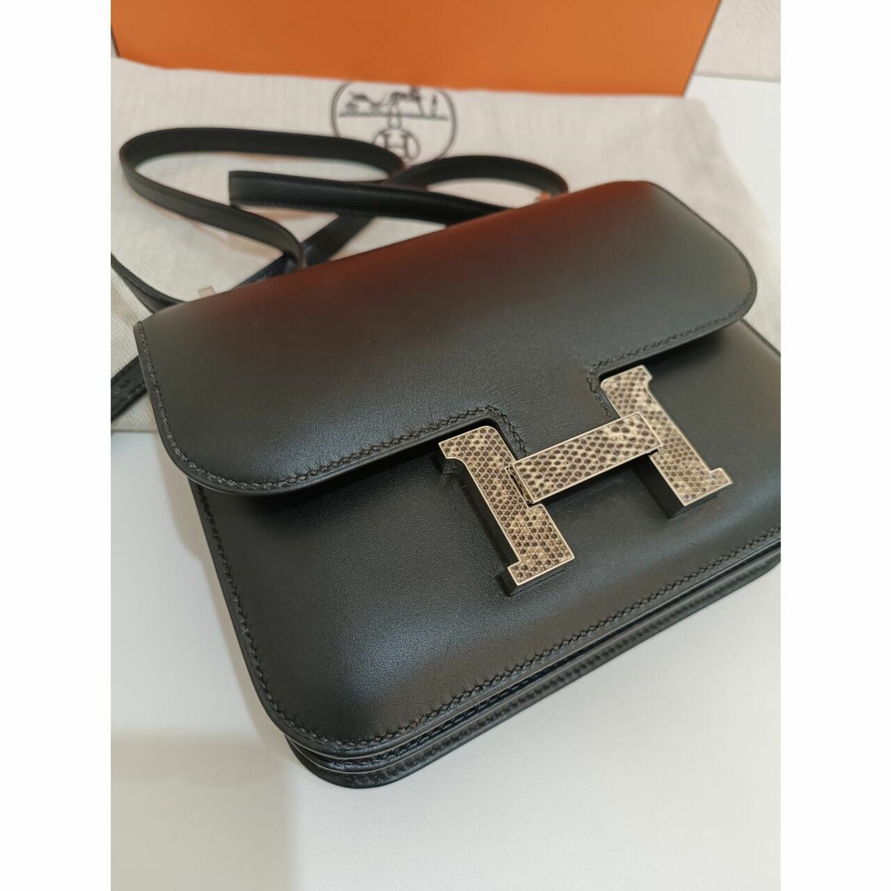 Hermes Constance C18 PHW #Y Black Noir Lizard Sling Bag