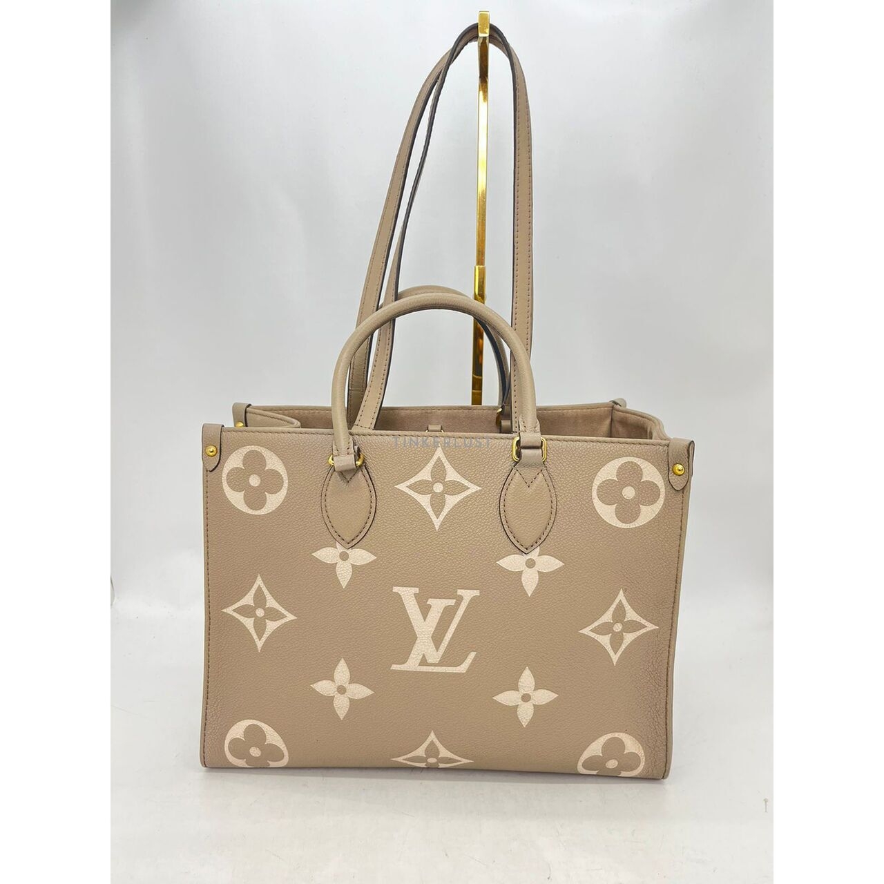 Louis Vuitton On The Go MM Tourtelle Creme Satchel Bag