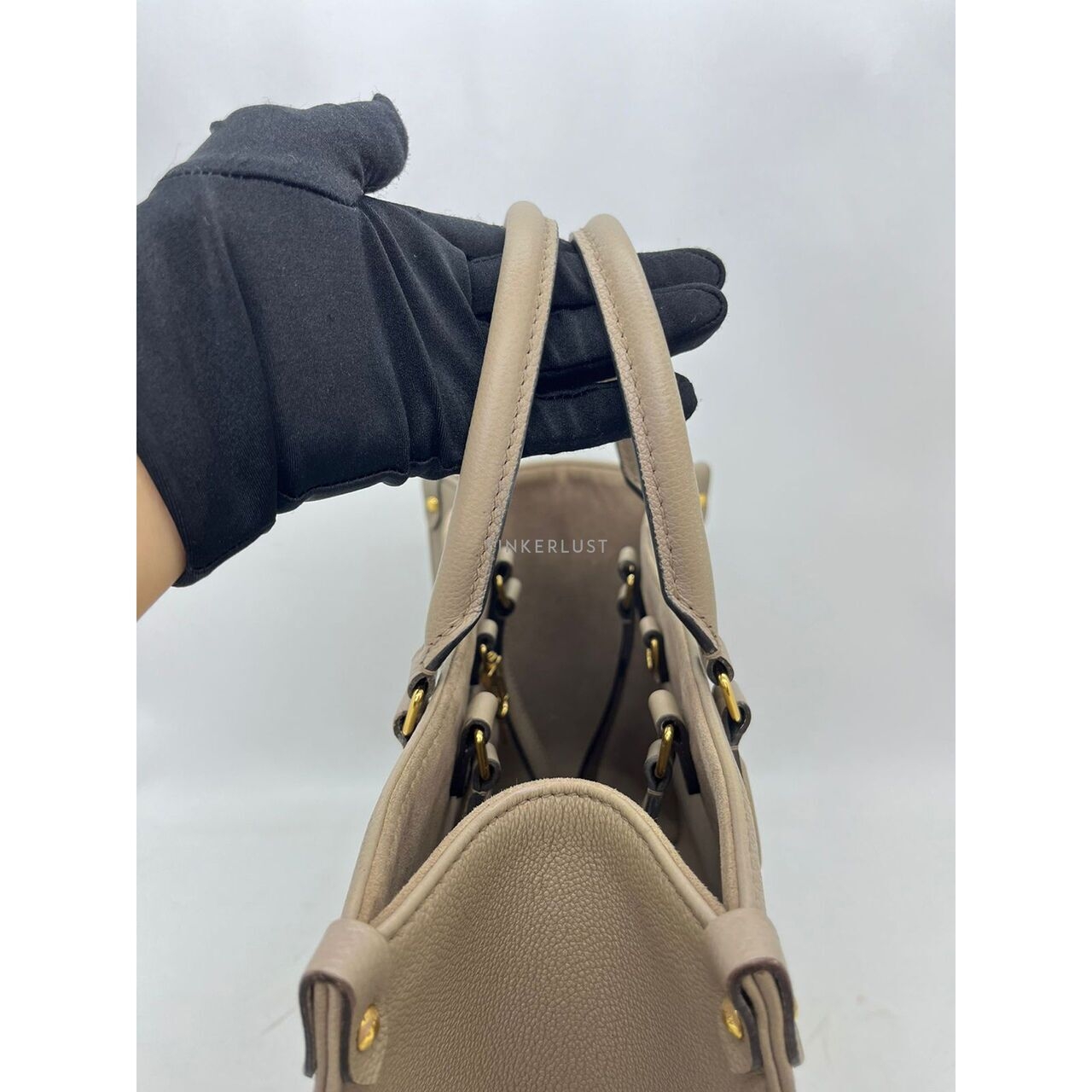 Louis Vuitton On The Go MM Tourtelle Creme Satchel Bag