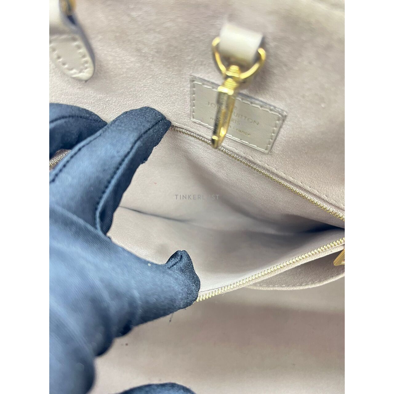 Louis Vuitton On The Go MM Tourtelle Creme Satchel Bag