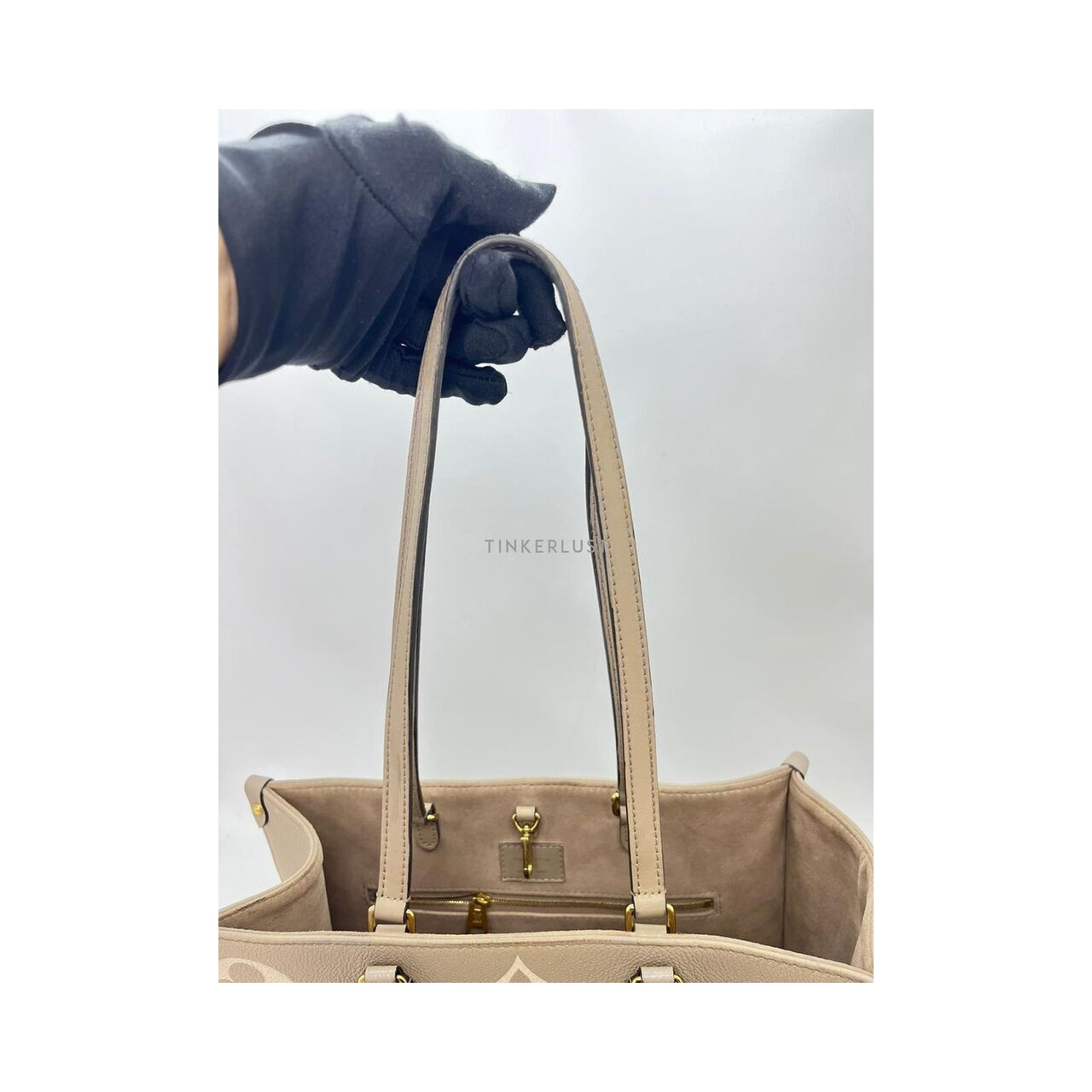 Louis Vuitton On The Go MM Tourtelle Creme Satchel Bag