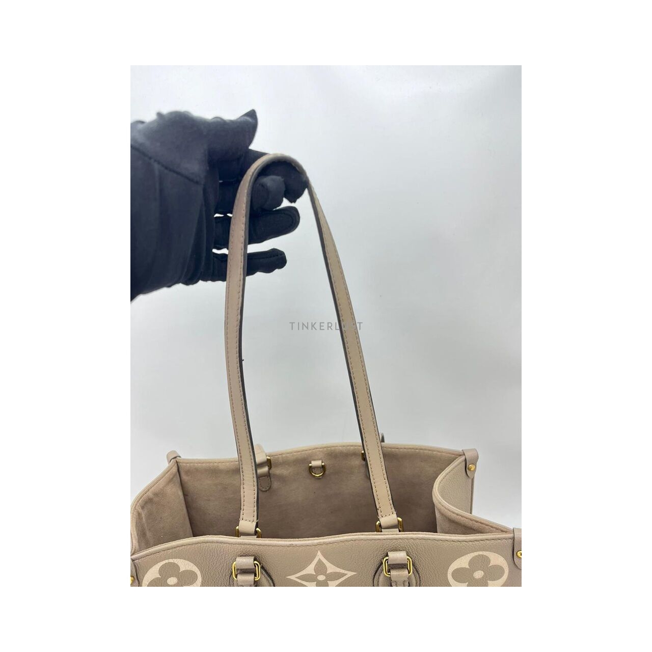 Louis Vuitton On The Go MM Tourtelle Creme Satchel Bag