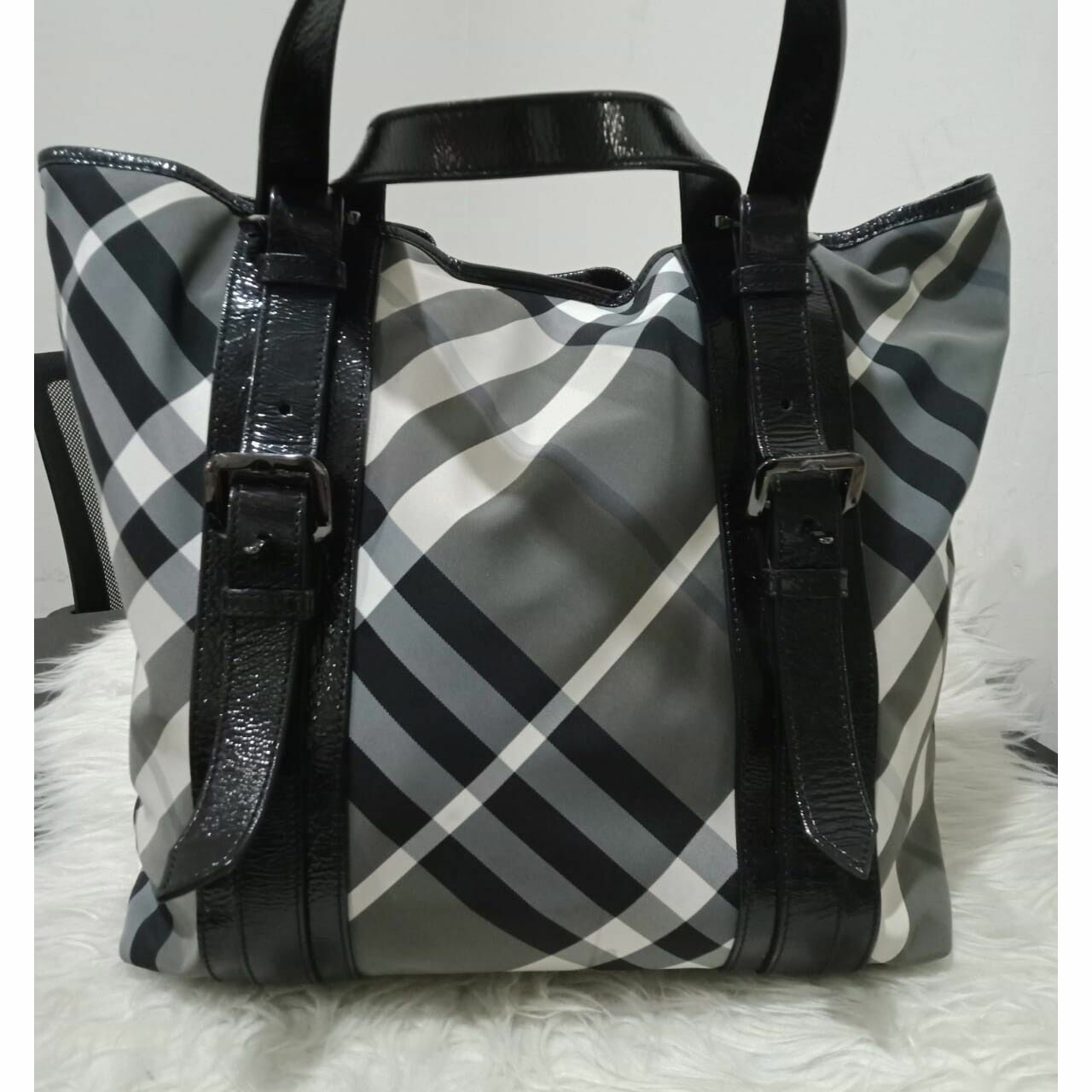 Burberry Victoria Black Check Nylon Medium Tote Bag 