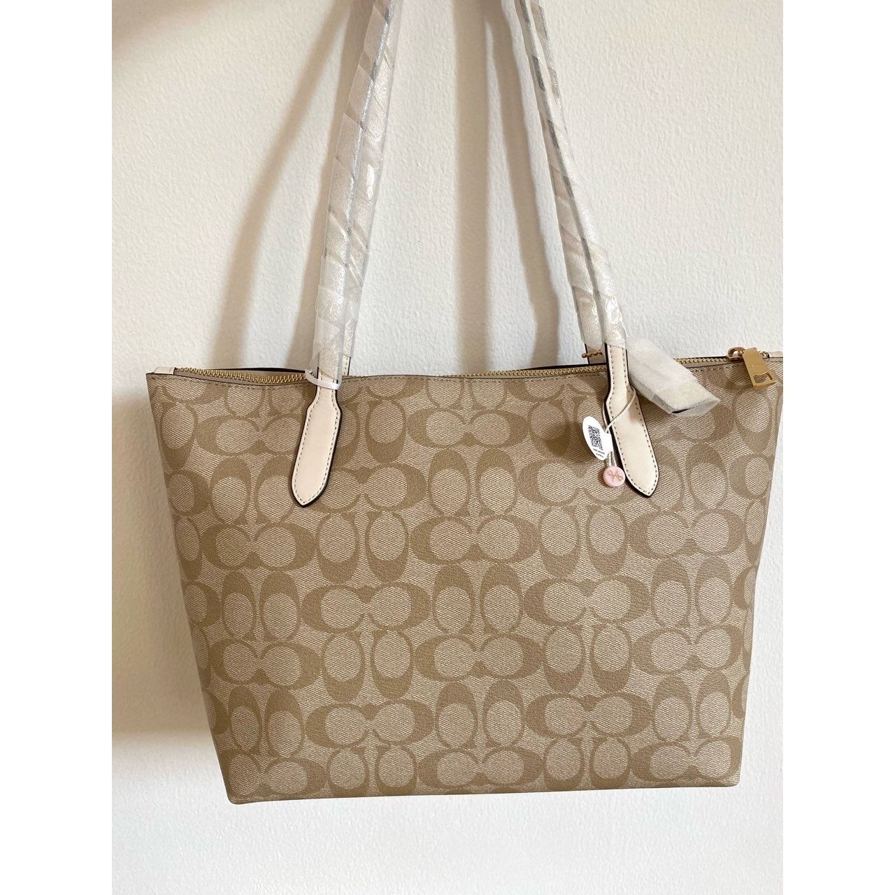 Coach Signature Zip Chalk Tote Bag