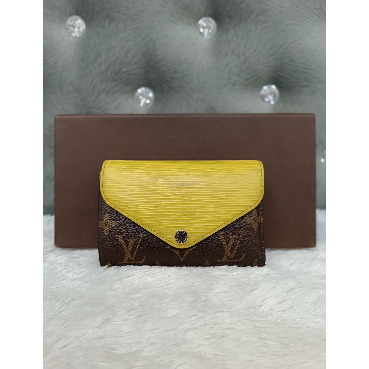 Louis Vuitton Marie Lou Trifold Pistache Monogram 2014 Wallet 