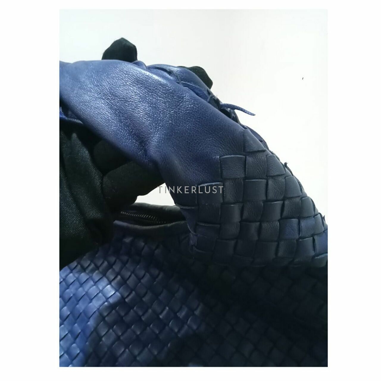 Bottega Veneta Hobo Fuzzy Maxi Navy 2011