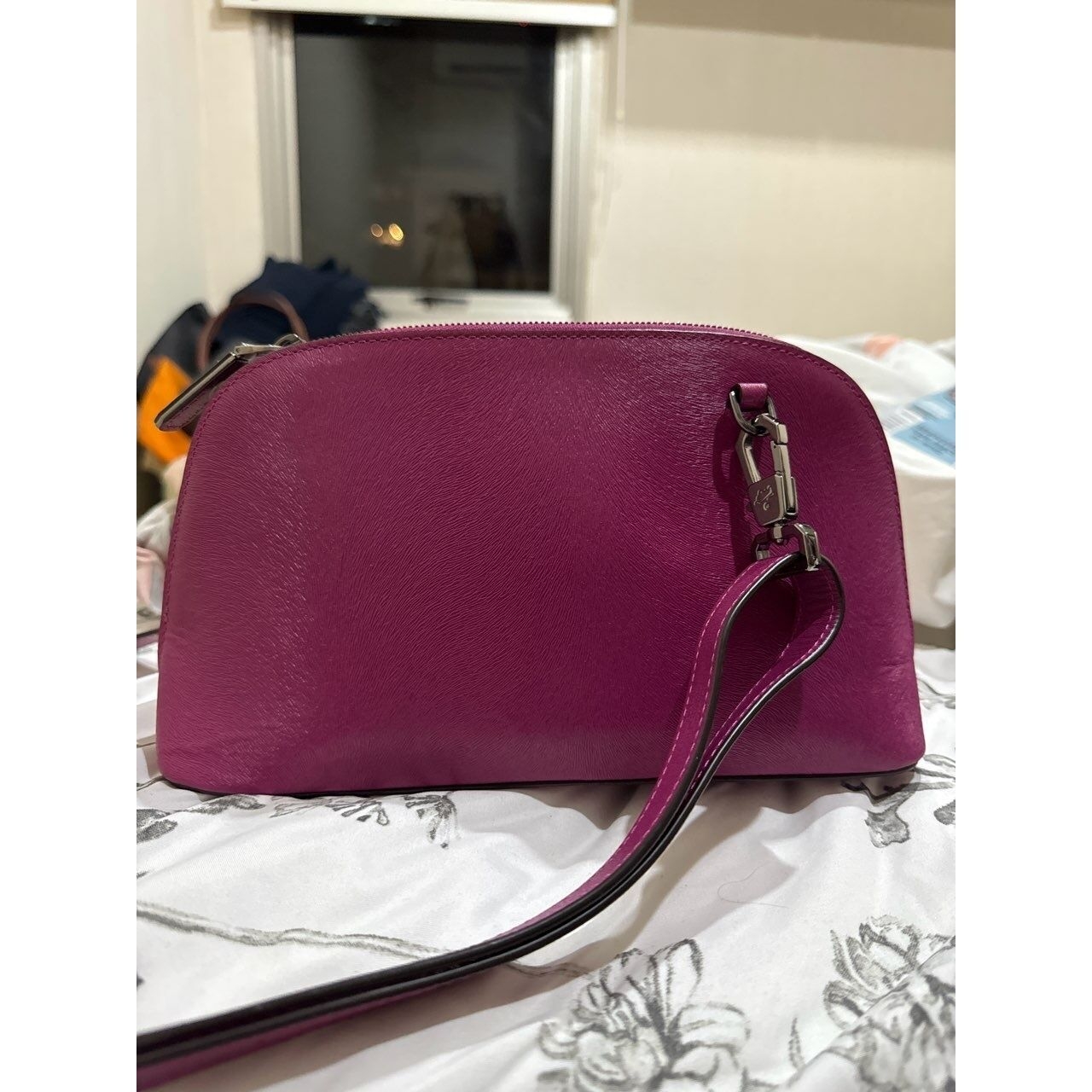 Braun Buffel Fuchsia Sling Bag