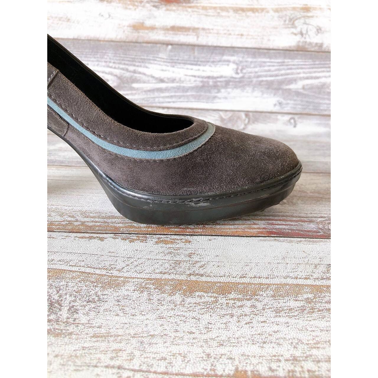 Tod's Grey Suede Heels 