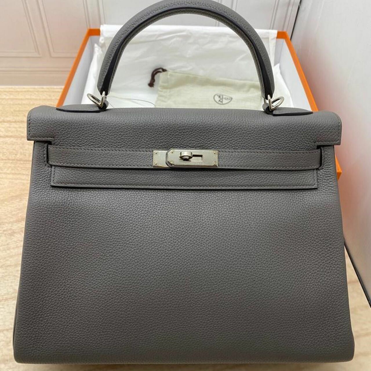 Hermes Kelly 32 Etain Togo PHW #A Satchel