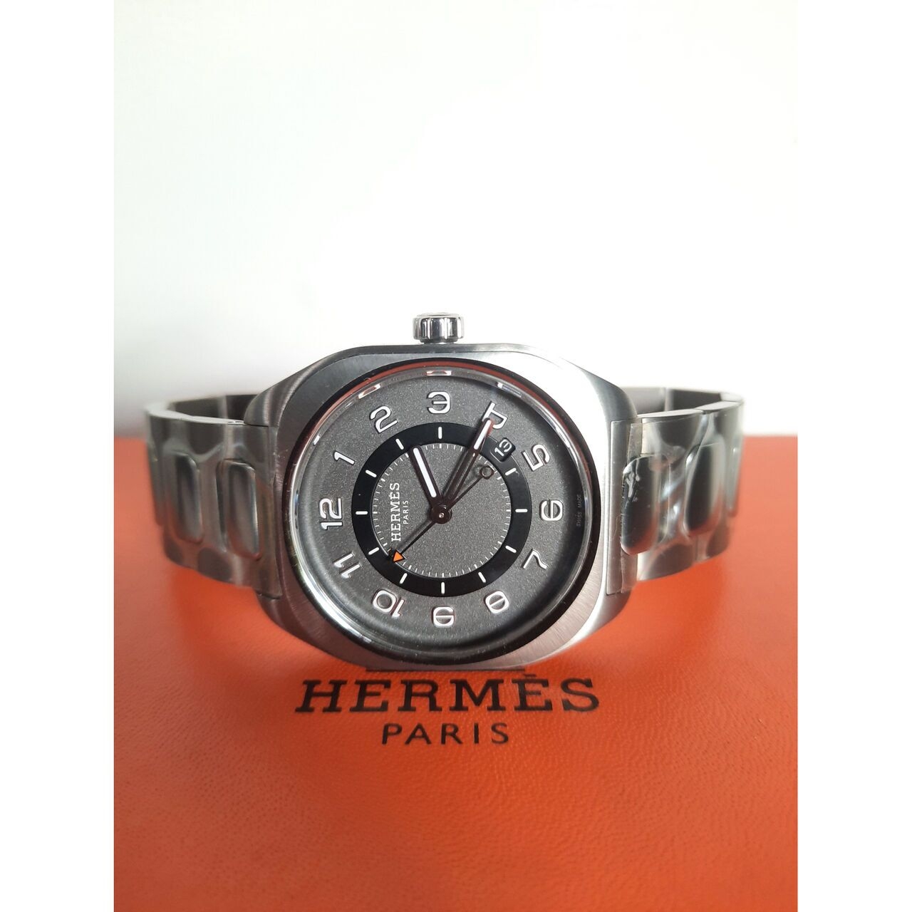 Hermes White Jam Tangan