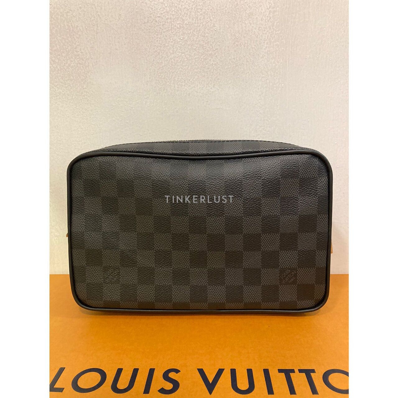 Louis Vuitton Kasai Damier Graphite Canvas PHW Pouch