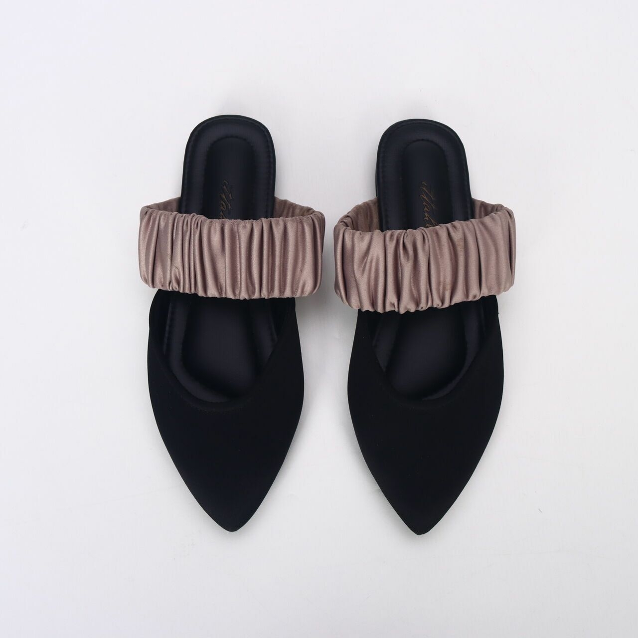 Ittaherl Black Mules Sandals