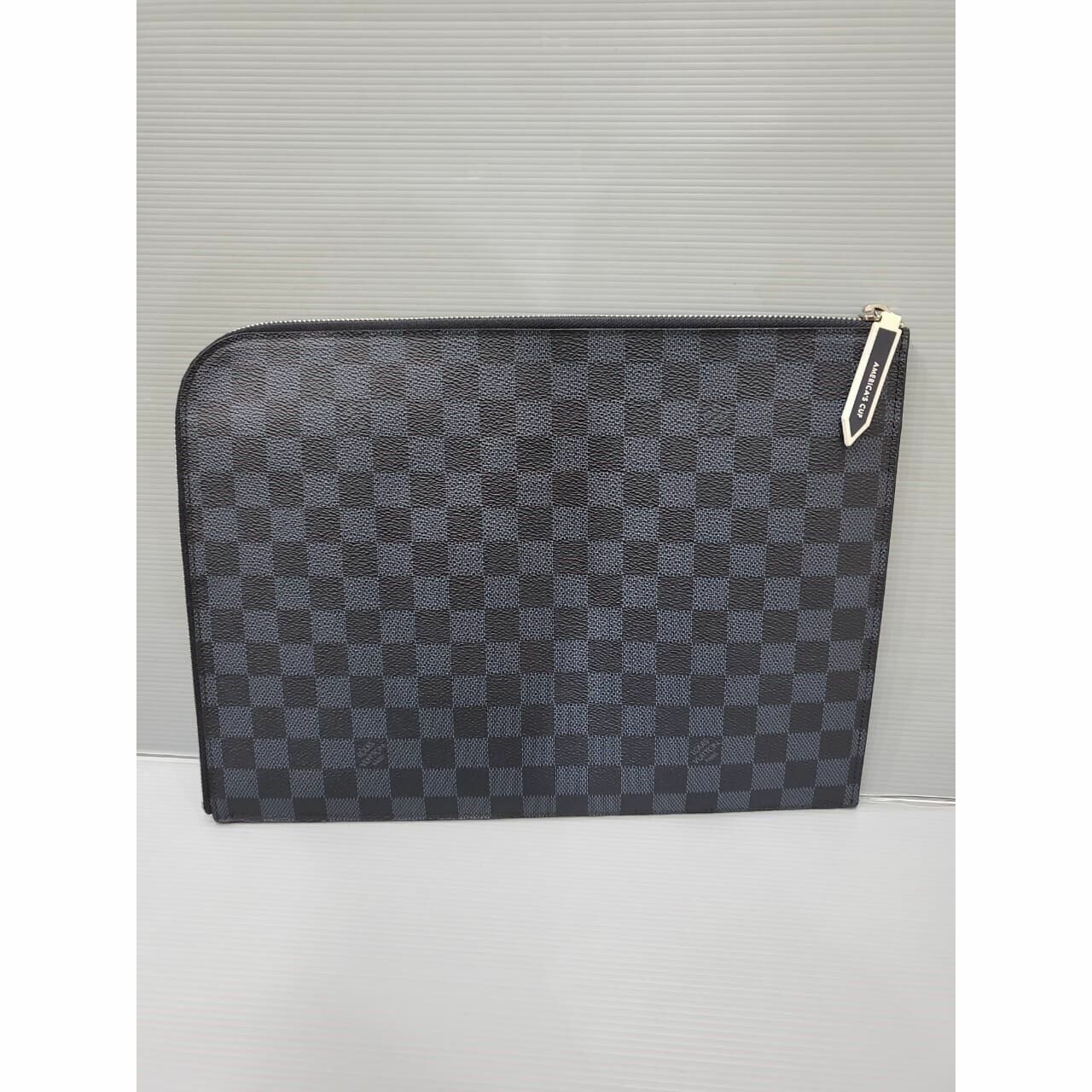 Louis Vuitton Black 2016 America's Cup Pochette Jules Clutch