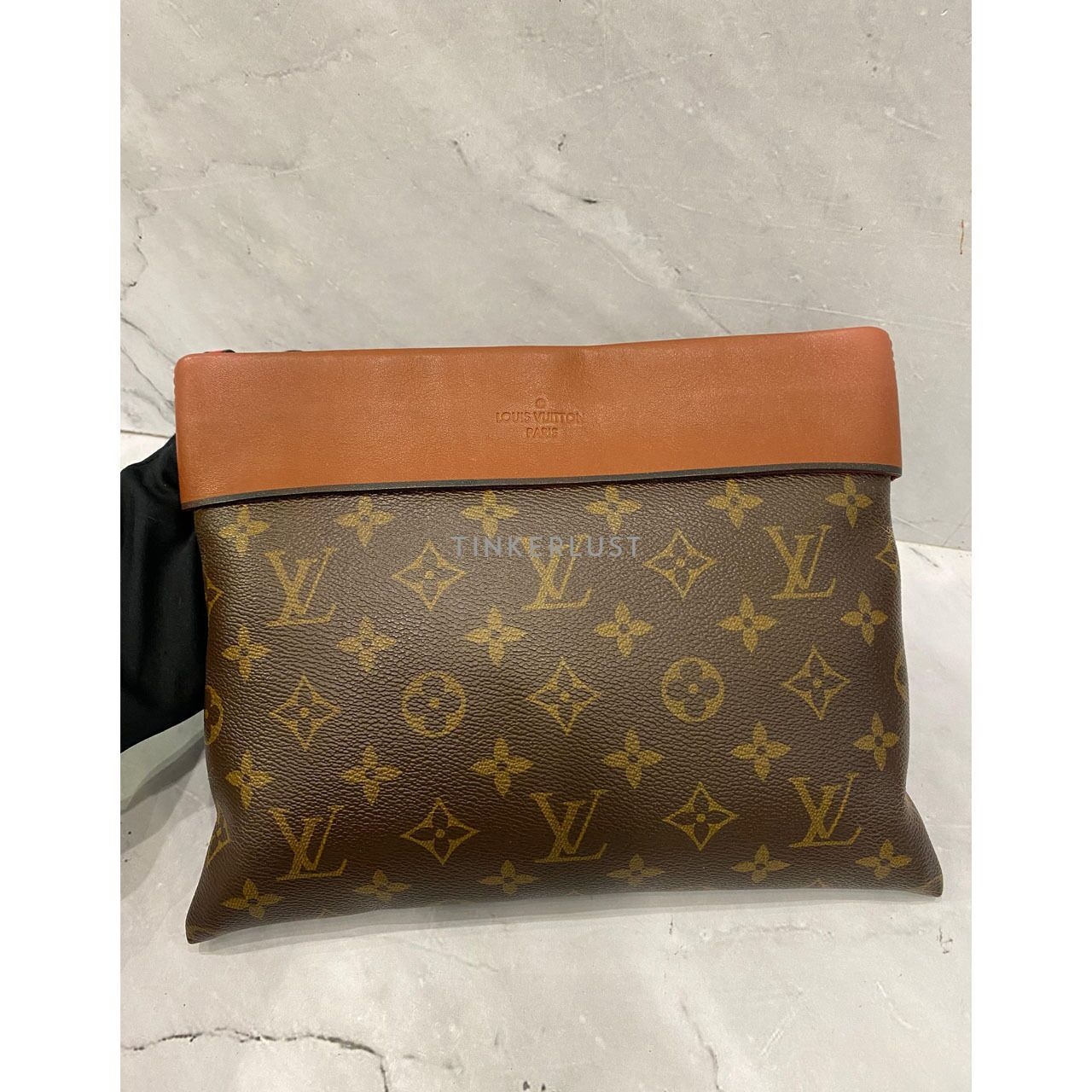 Louis Vuitton Pallas Monogram Caramel Pochette GHW 2017 Pouch