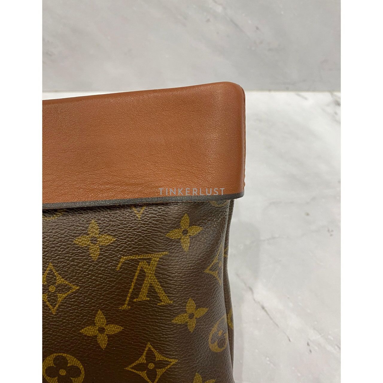 Louis Vuitton Pallas Monogram Caramel Pochette GHW 2017 Pouch