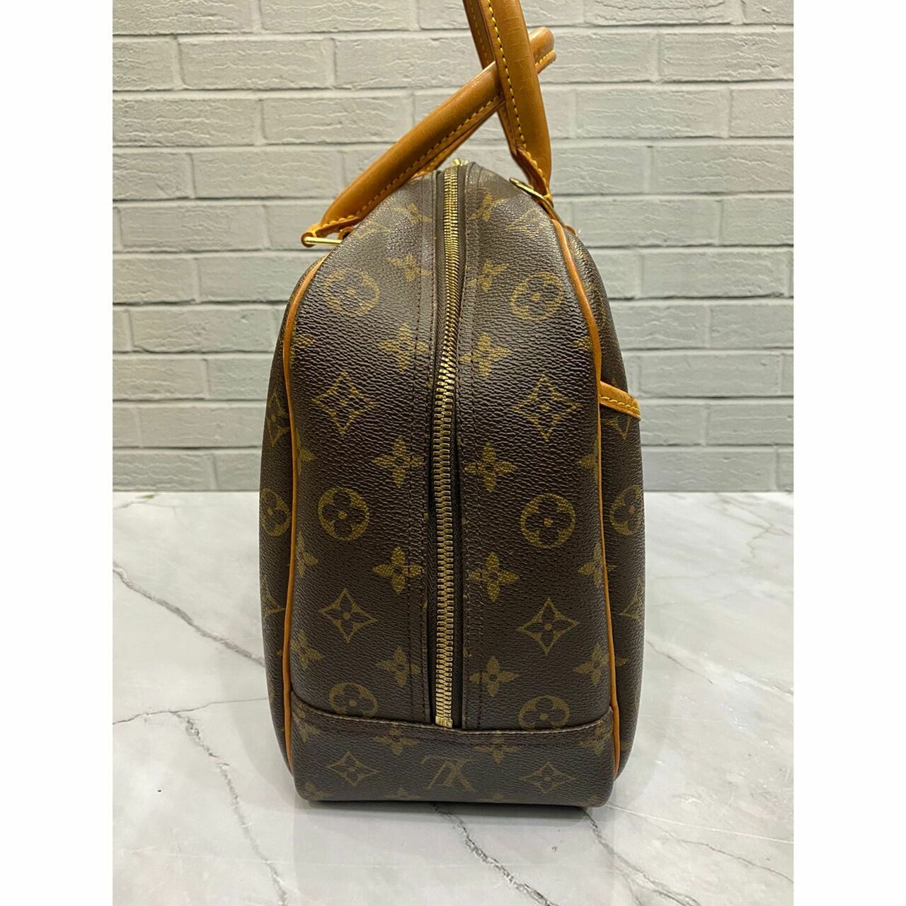 Louis Vuitton Deauville Monogram Handbag