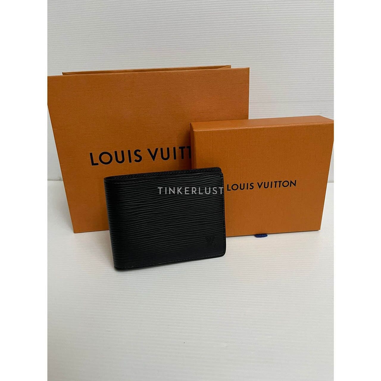 Louis Vuitton Epi Noir Men Wallet