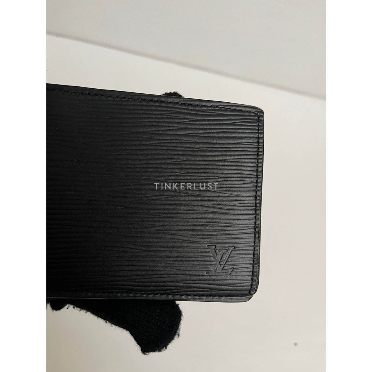 Louis Vuitton Epi Noir Men Wallet