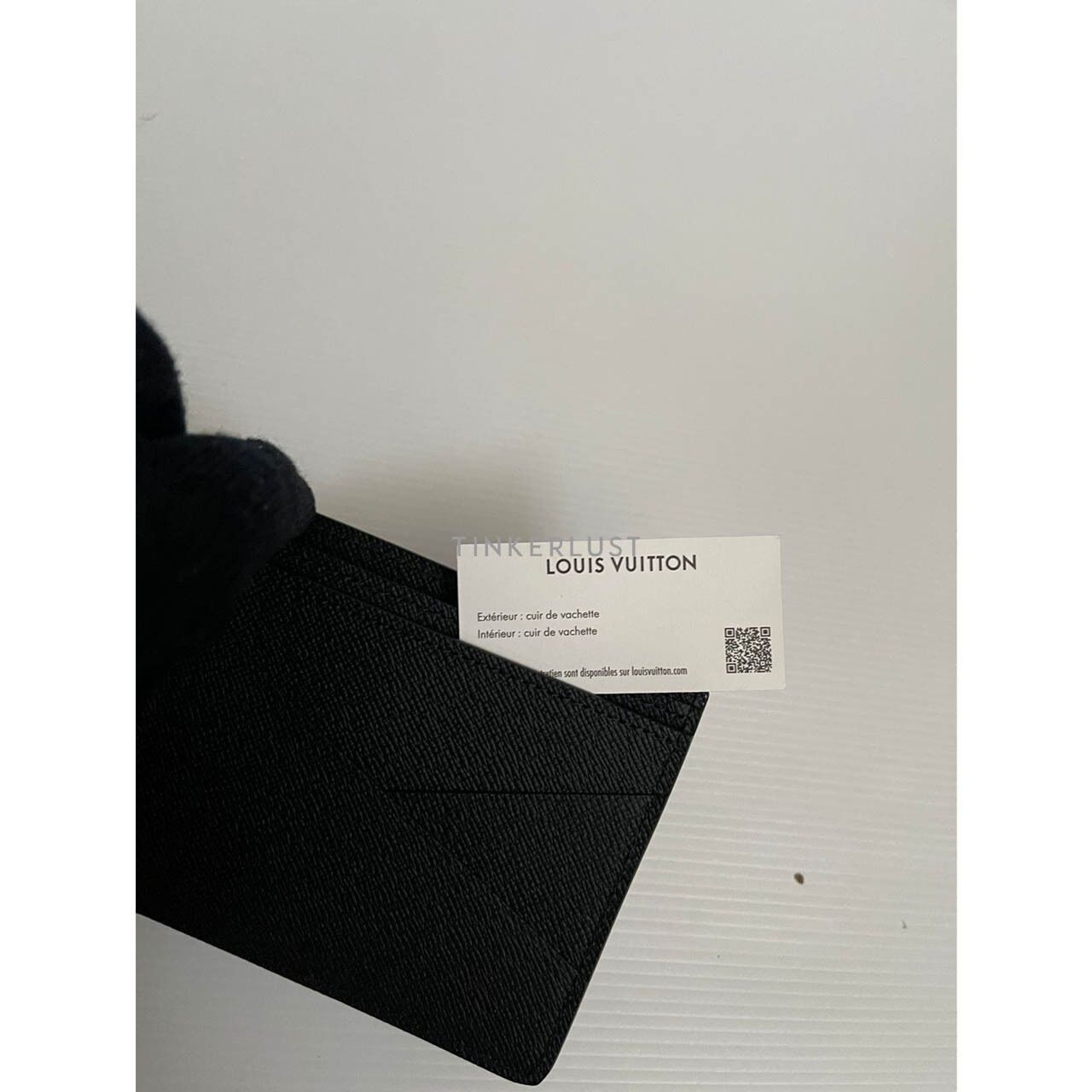 Louis Vuitton Epi Noir Men Wallet