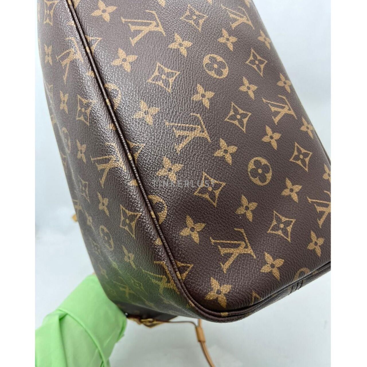 Louis Vuitton Neverfull Monogram MM Cerise Chip Tote Bag