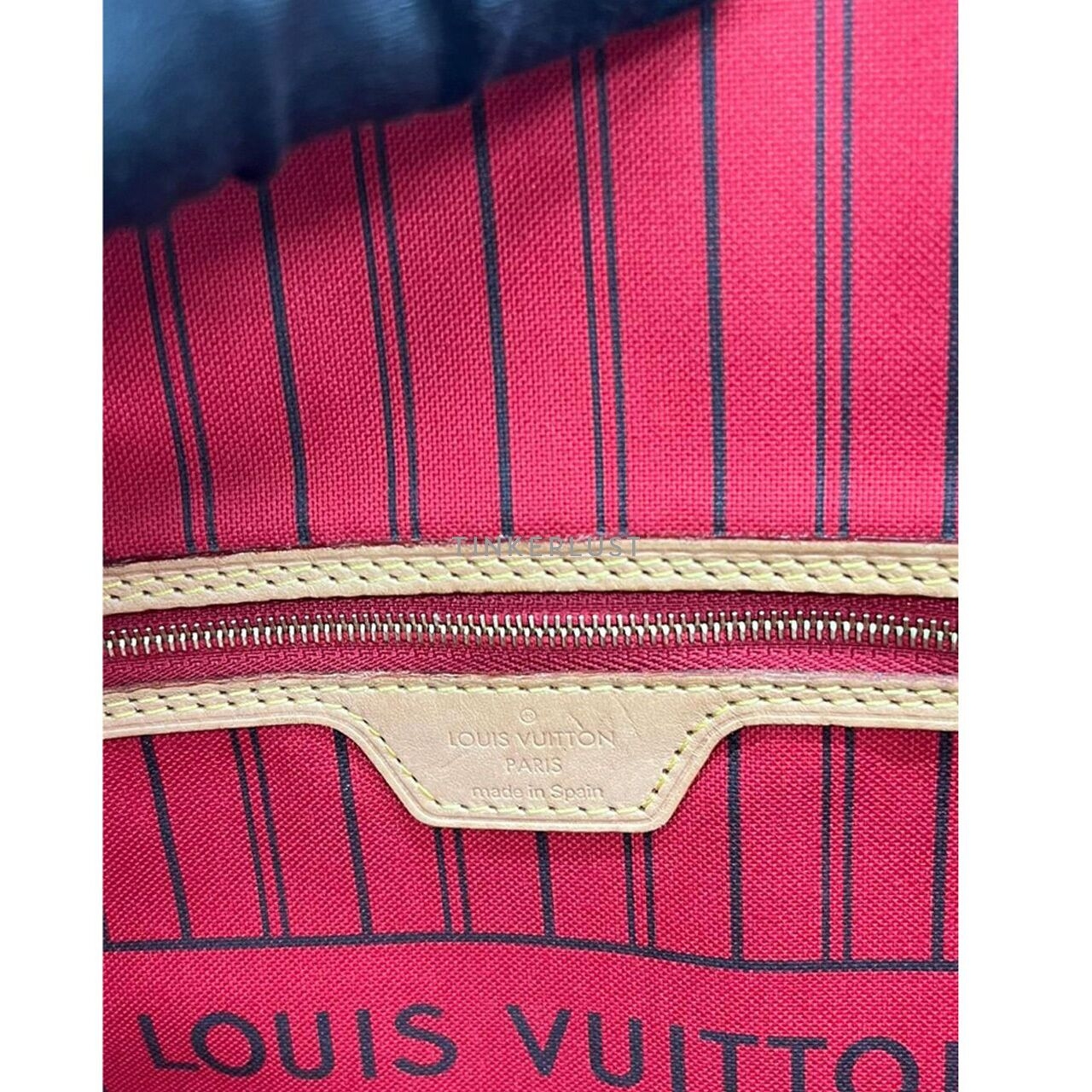 Louis Vuitton Neverfull Monogram MM Cerise Chip Tote Bag