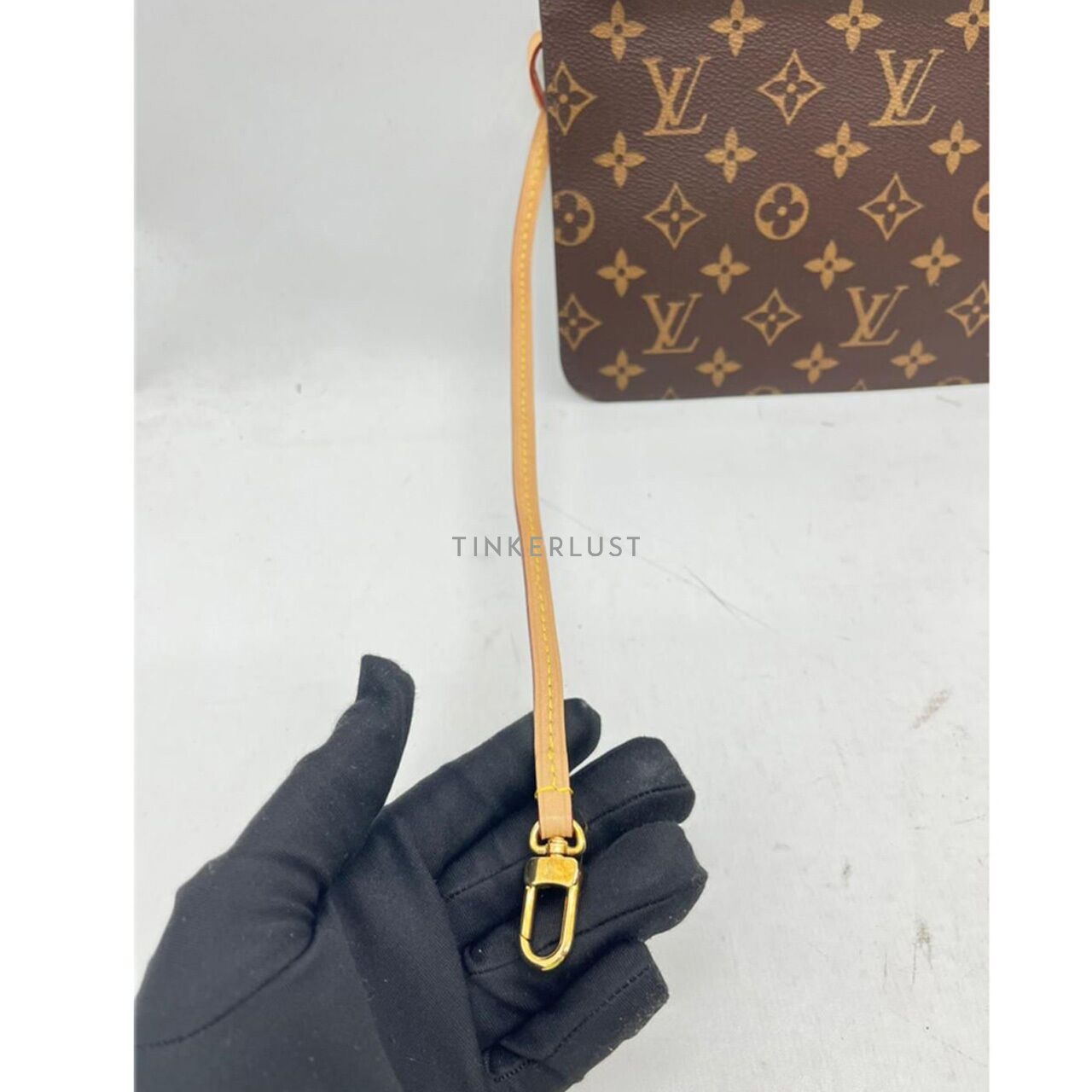 Louis Vuitton Neverfull Monogram MM Cerise Chip Tote Bag