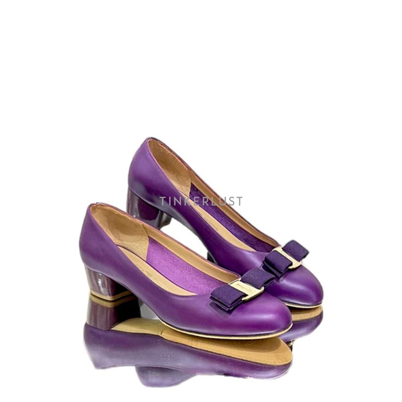 Salvatore Ferragamo Vara Pump Violet Heels