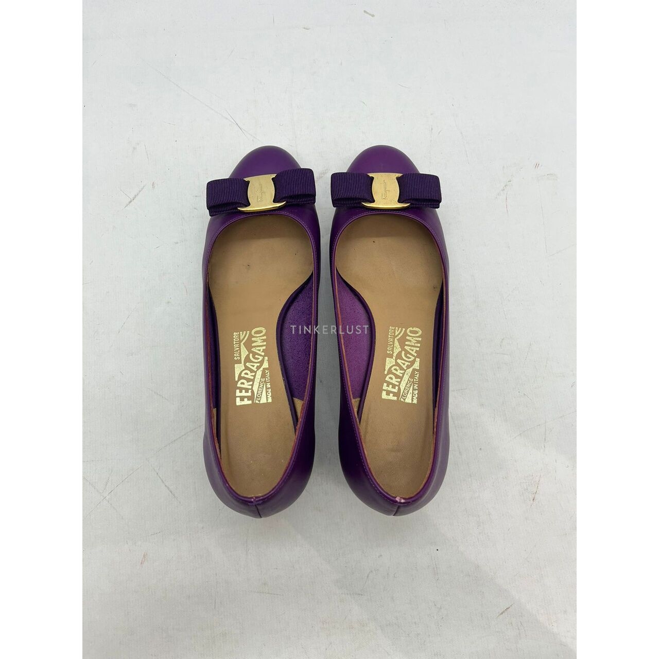 Salvatore Ferragamo Vara Pump Violet Heels