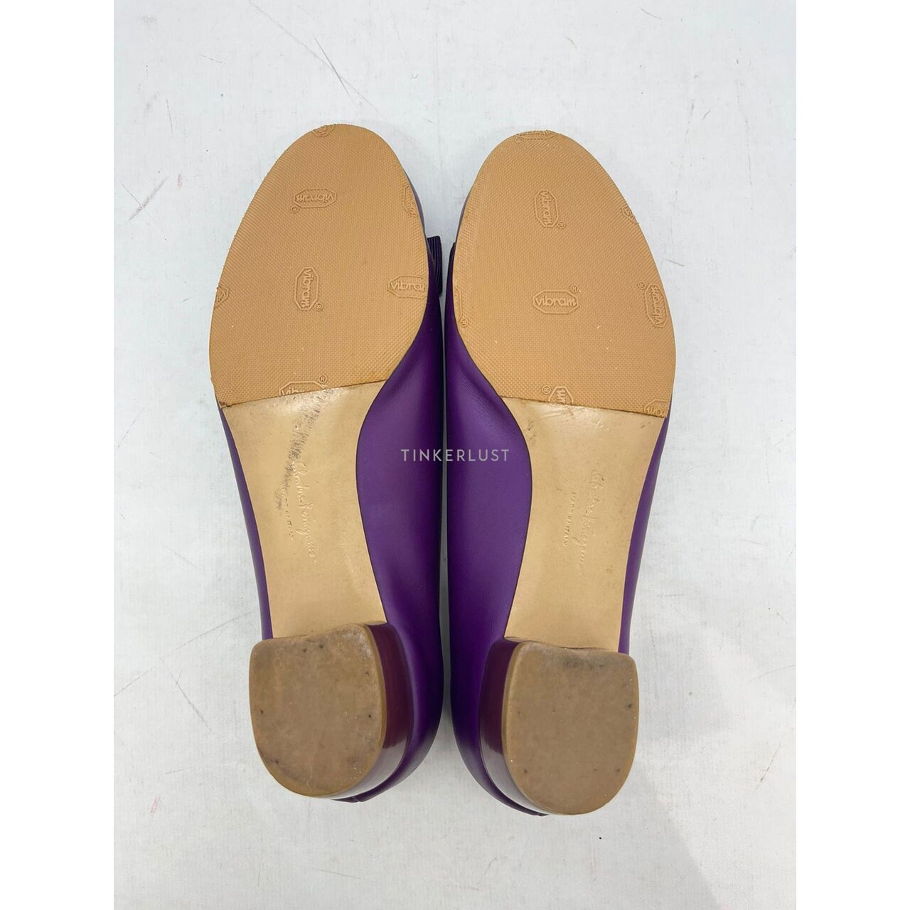 Salvatore Ferragamo Vara Pump Violet Heels