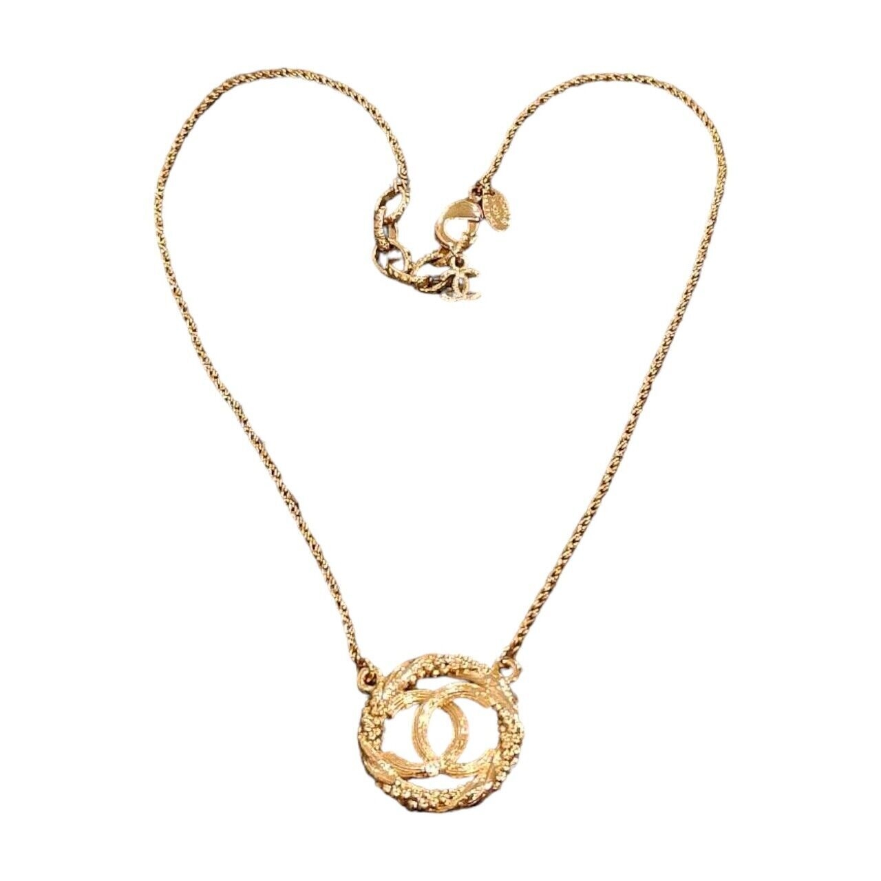 Chanel Gold Perhiasan